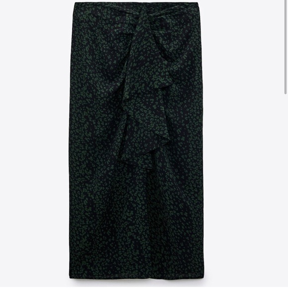 🐢NWT🐢 Zara printed midi skirt - Picture 2 of 6